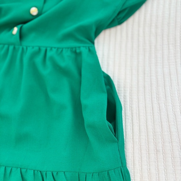 Monteau Los Angeles Kelly Green Cinched Waist Flutter Sleeve Womens Dress Small - Picture 10 of 11